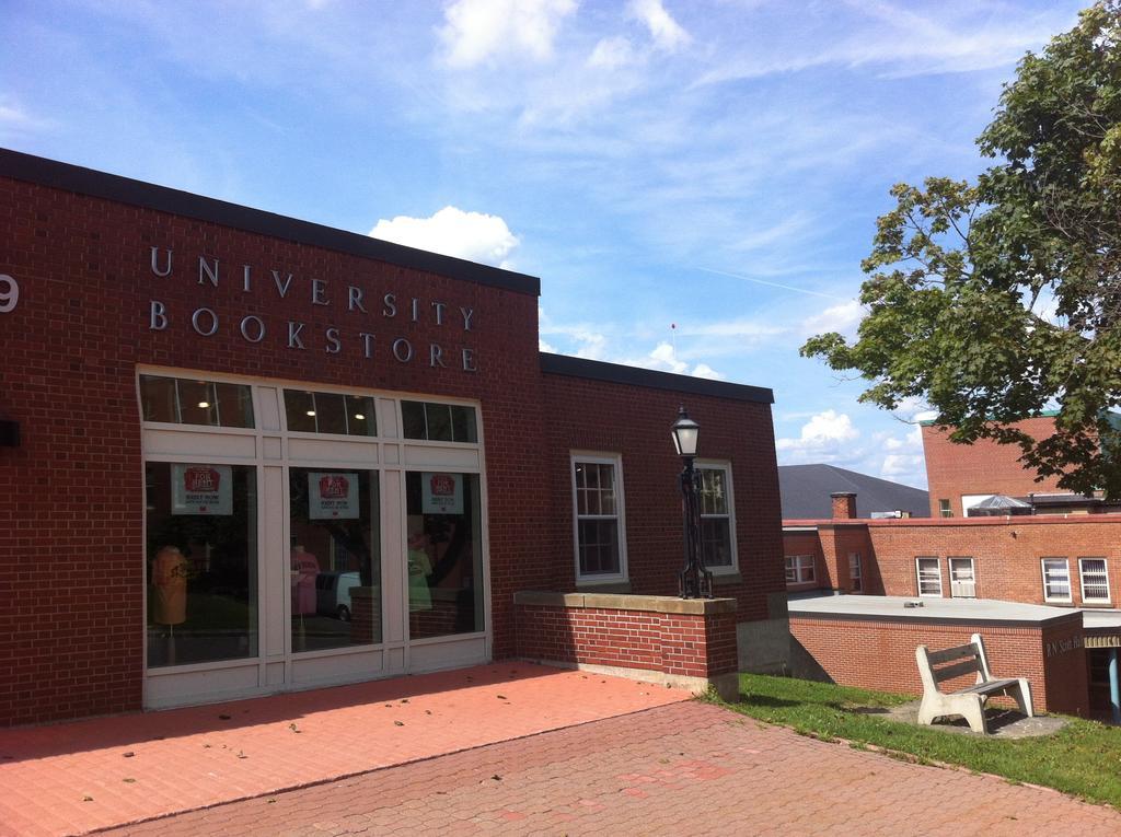 Unb Fredericton Accommodations Eksteriør billede