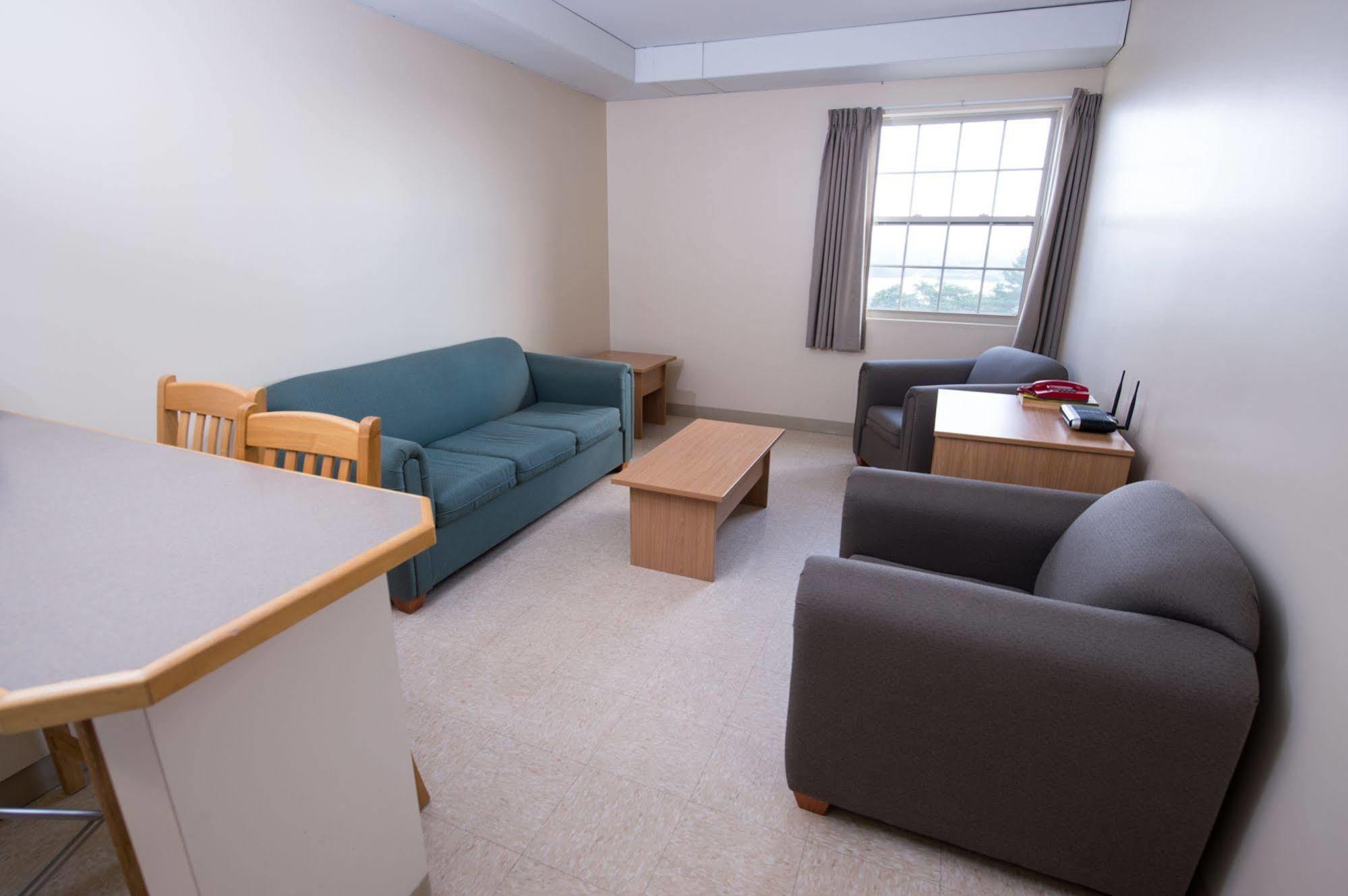 Unb Fredericton Accommodations Eksteriør billede