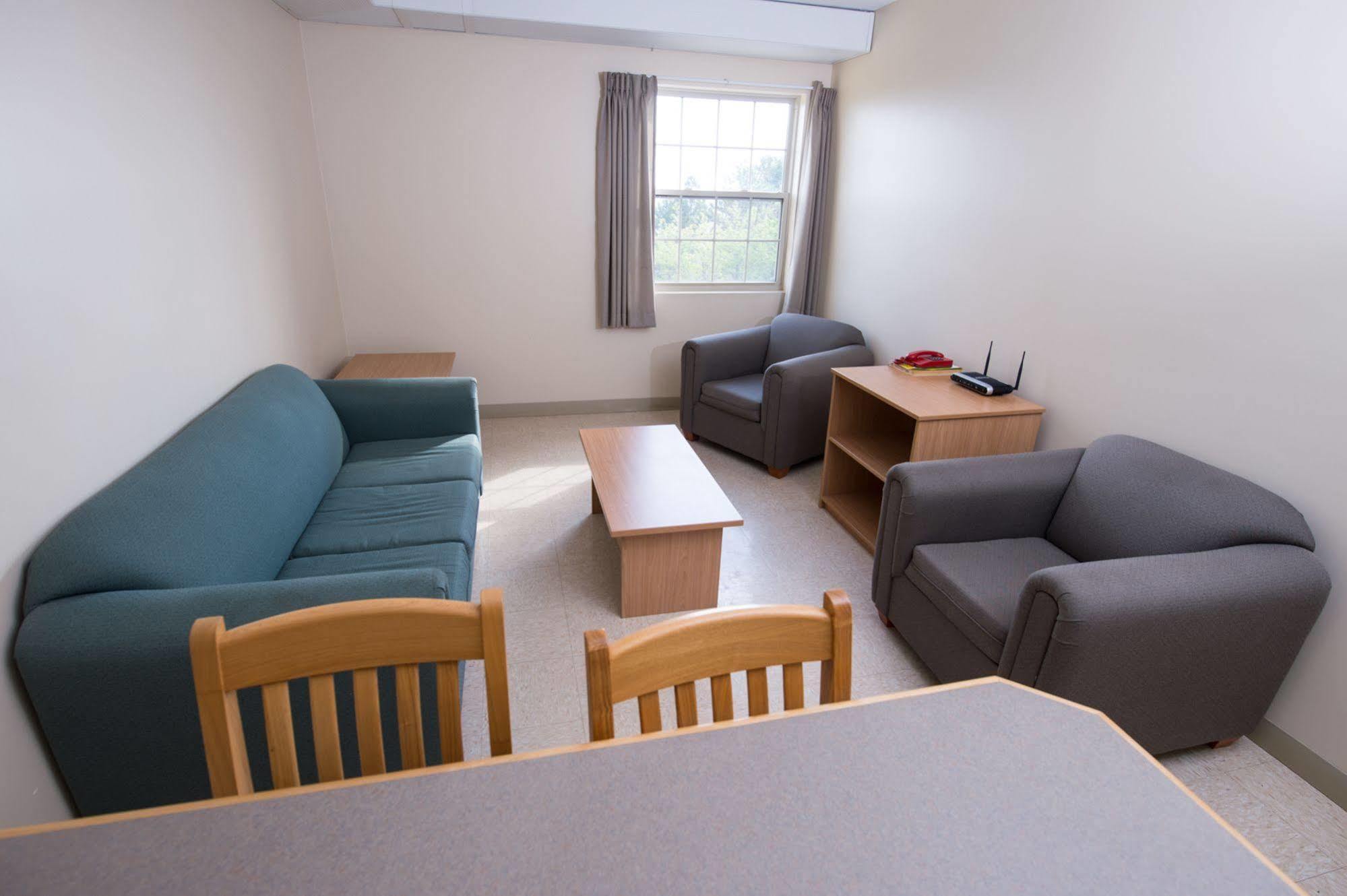 Unb Fredericton Accommodations Eksteriør billede