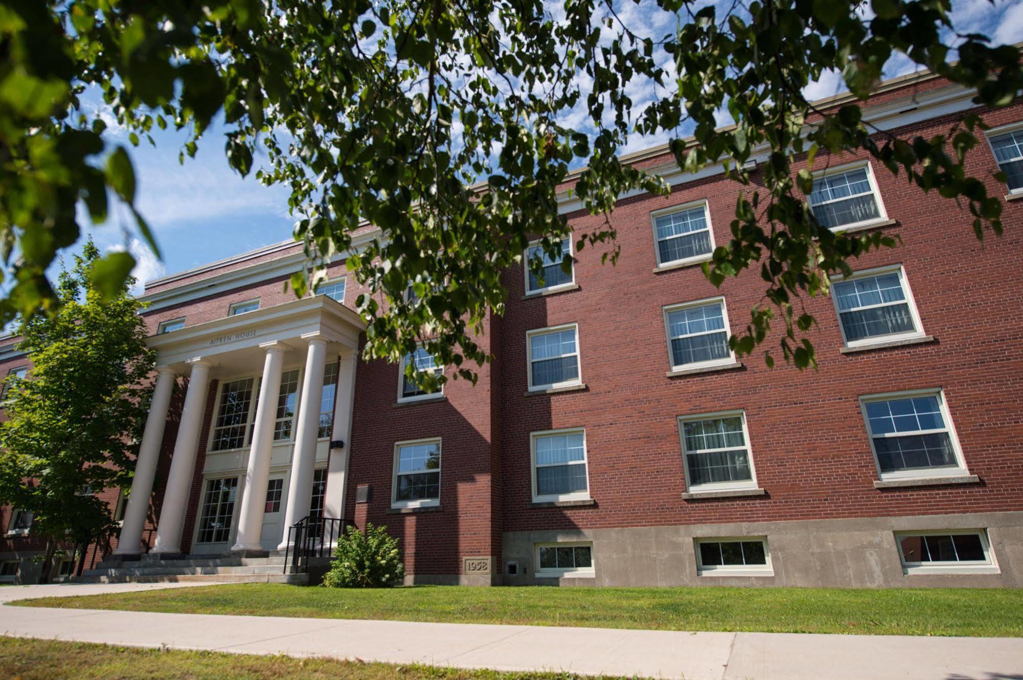 Unb Fredericton Accommodations Eksteriør billede